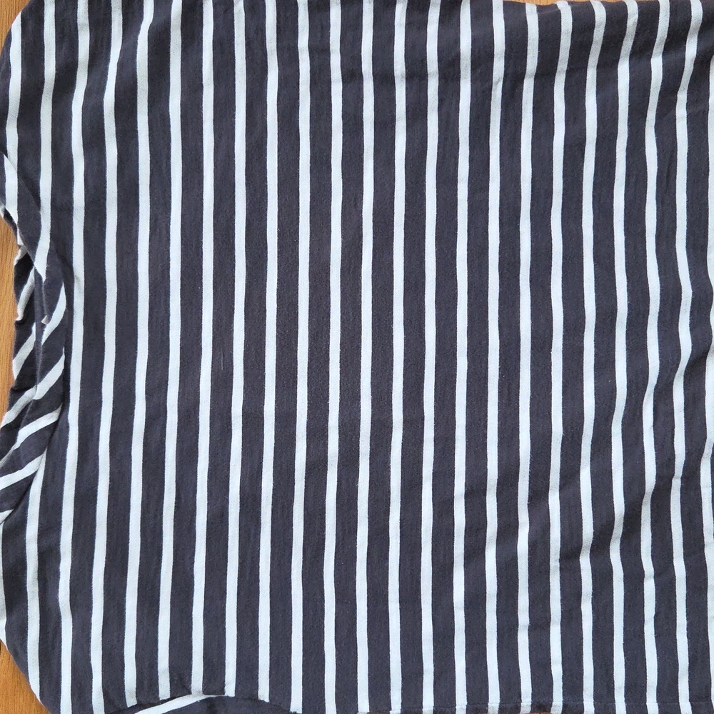 Levi's Gray & White Striped Cotton Tshirt - Picture 2 of 7